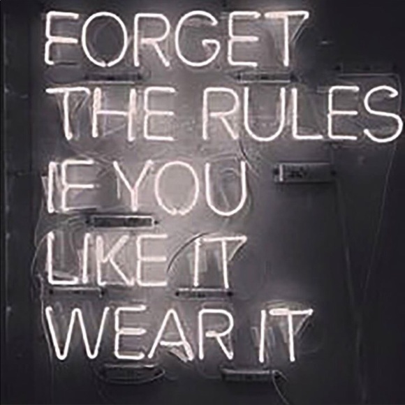 Happy Poshing ! - Picture 1 of 1